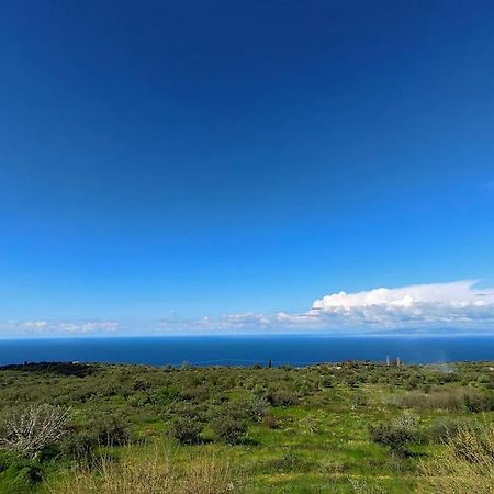 Appartamento Μαγεμένος Πύργος Στις Θαλάμες Koumani Esterno foto